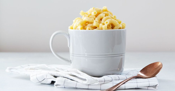 microwave mac and cheese in a mug